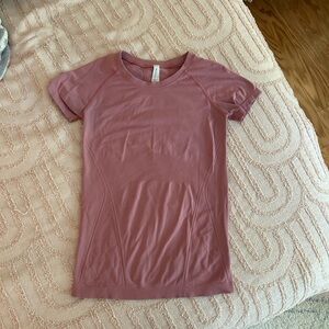 Athleta short sleeve top